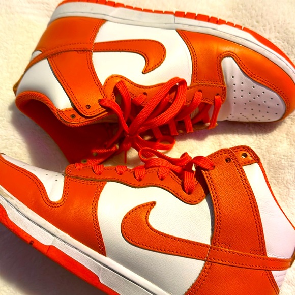 Nike dunks hi rise - Picture 1 of 3